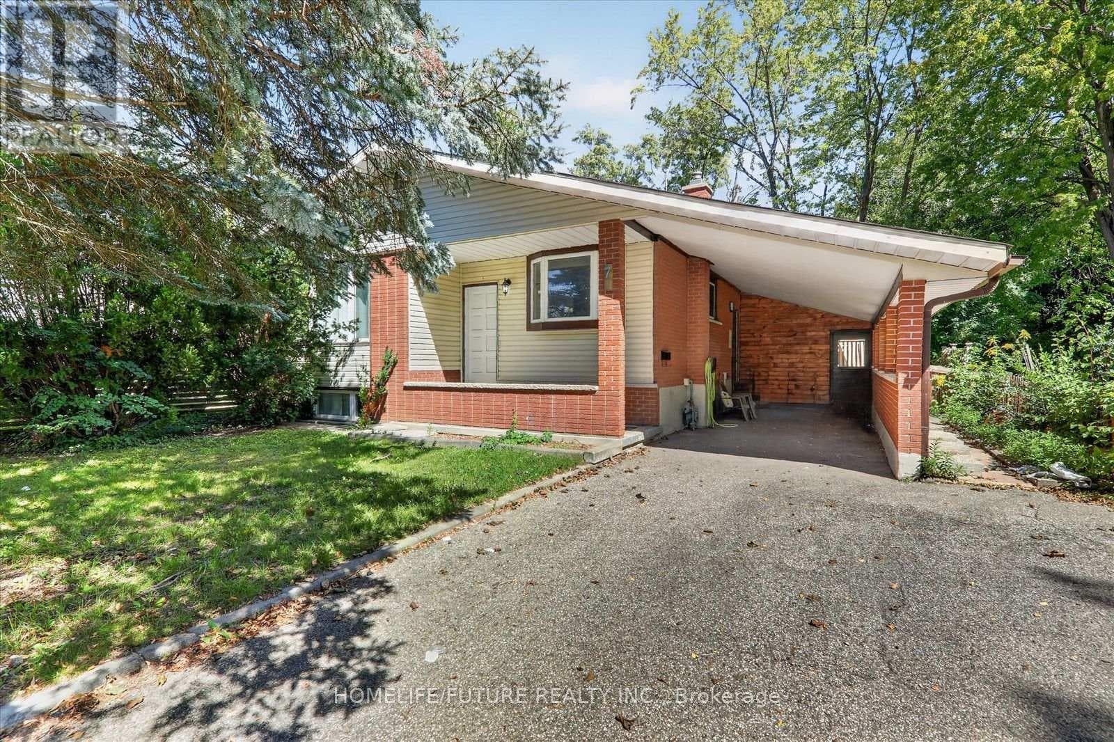 7 Cardill Crescent