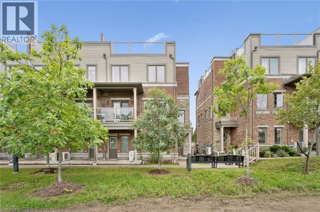 70 WILLOWRUN Drive Unit C8