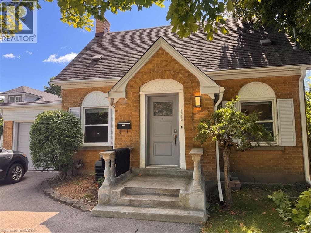 225 BRIDGEPORT Road East