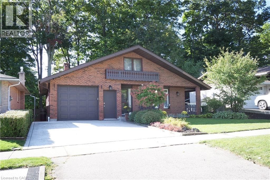 185 SOUTHWOOD Drive