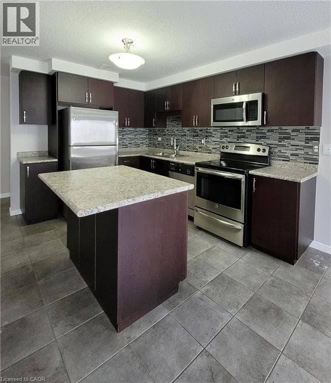 235 RACHEL Crescent Unit C