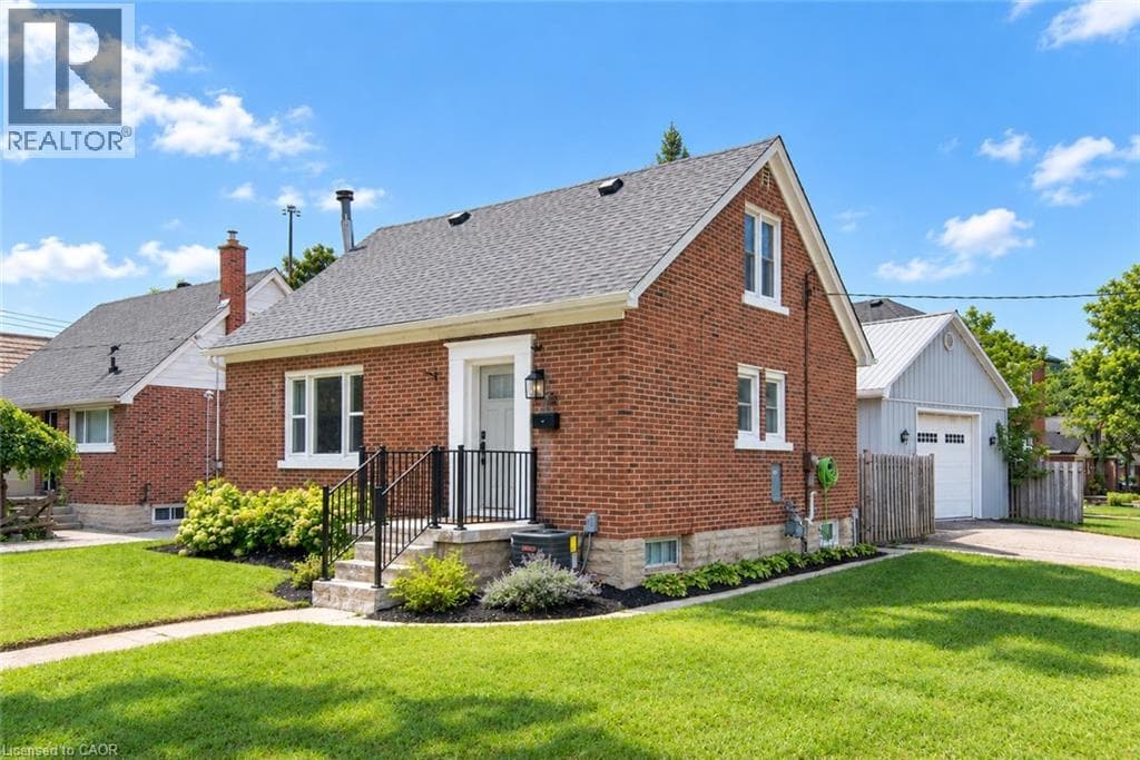 Photo 1