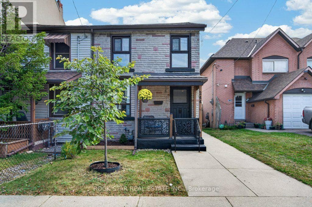 244 Emerald Street North