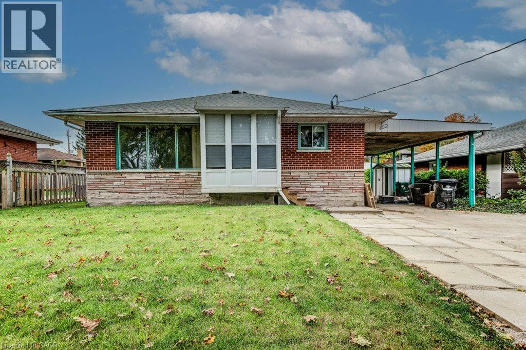 102 MASSEY Avenue