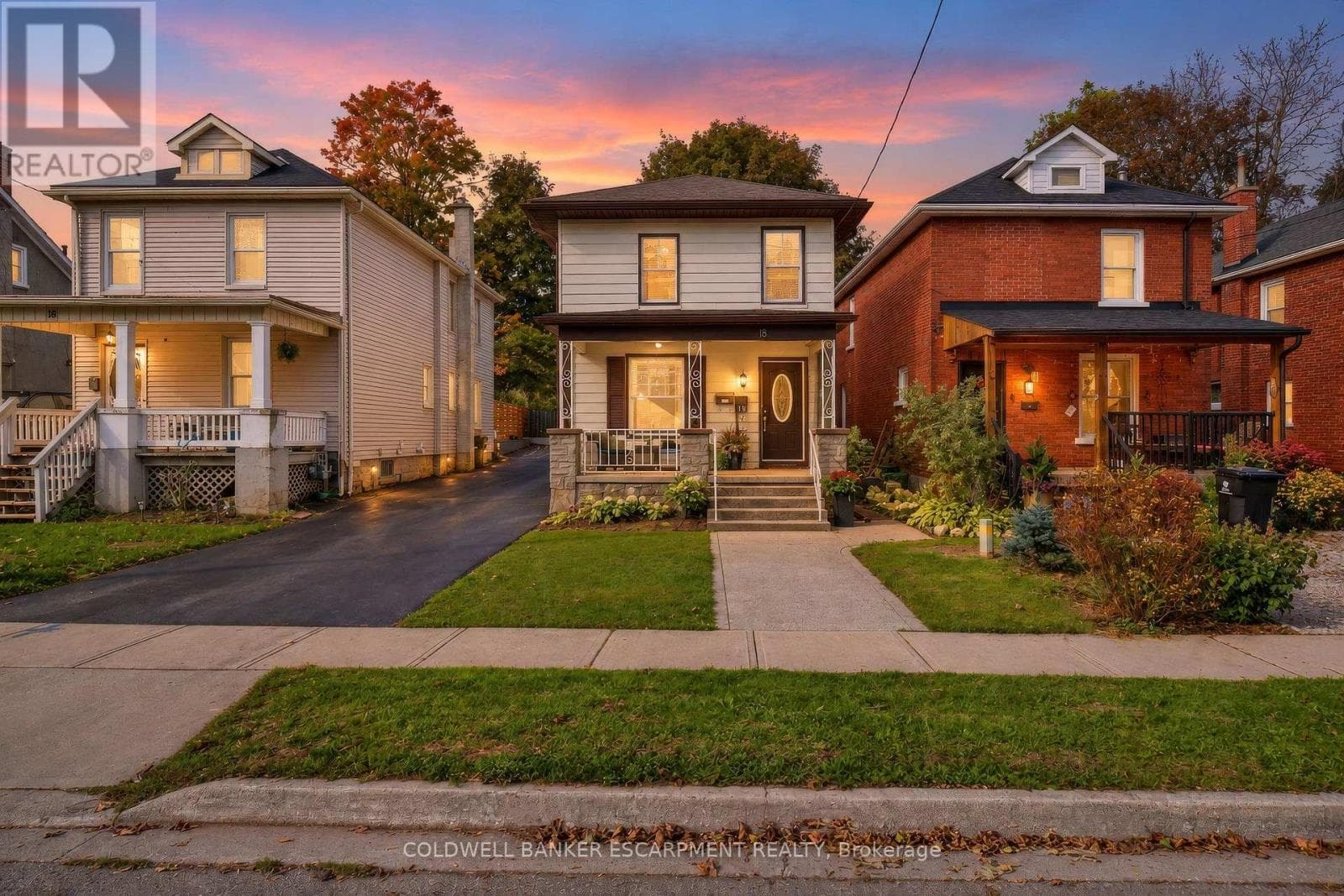18 Lowrey Avenue North