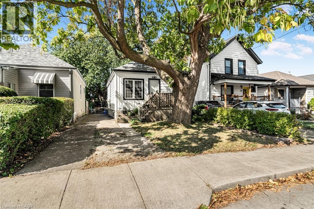 29 WEXFORD Avenue North