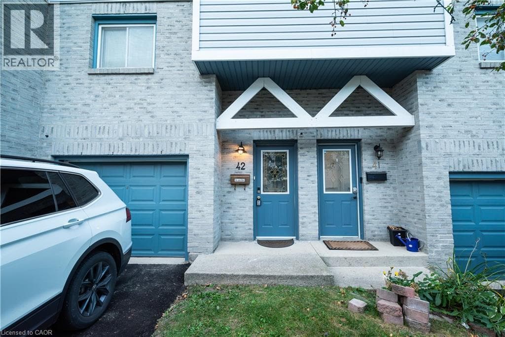 589 BEECHWOOD Drive Unit 42