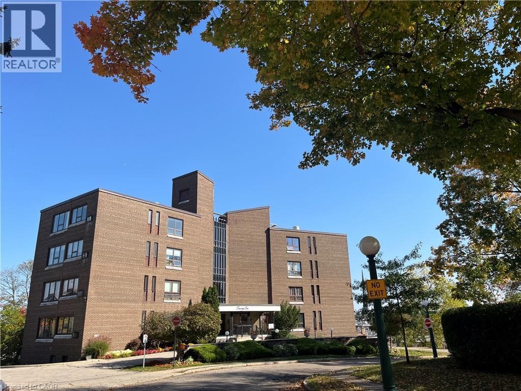 26 WENTWORTH Avenue Unit 2 S