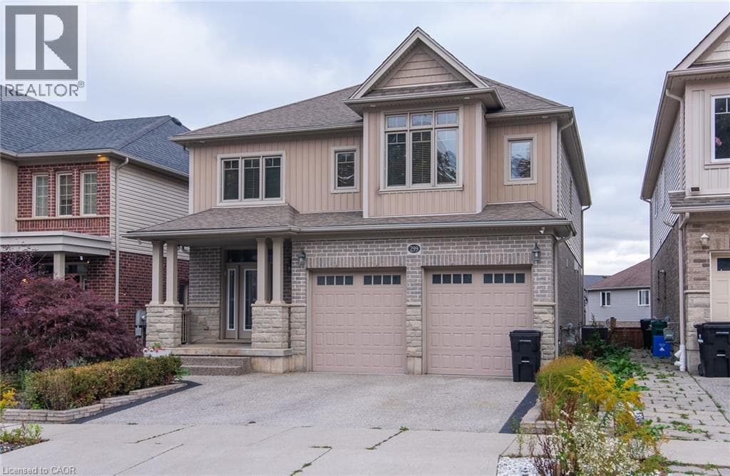 299 MOORLANDS Crescent