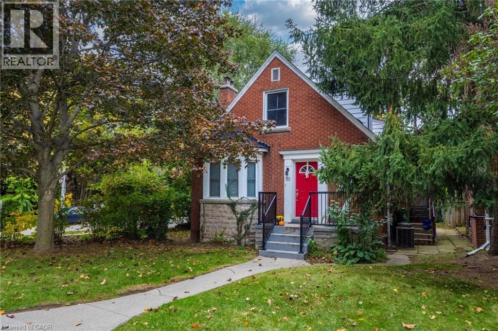 23 FORSYTH Avenue South