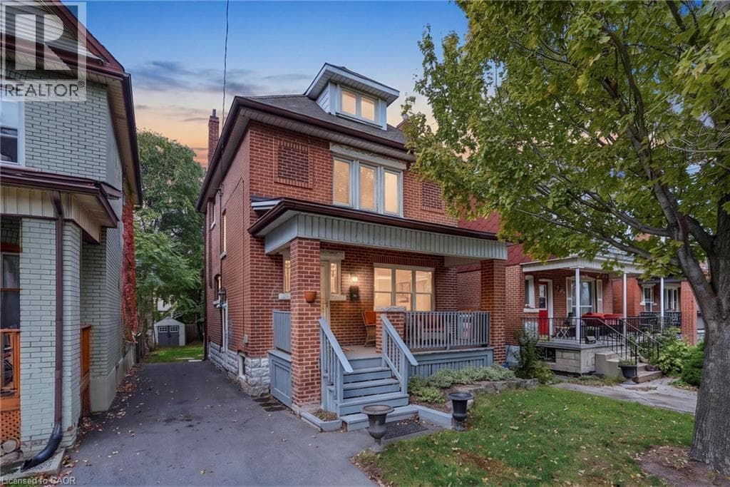 105 BALMORAL Avenue North