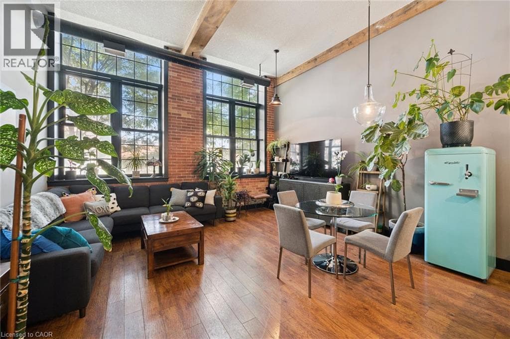 24 CEDAR Street Unit 106