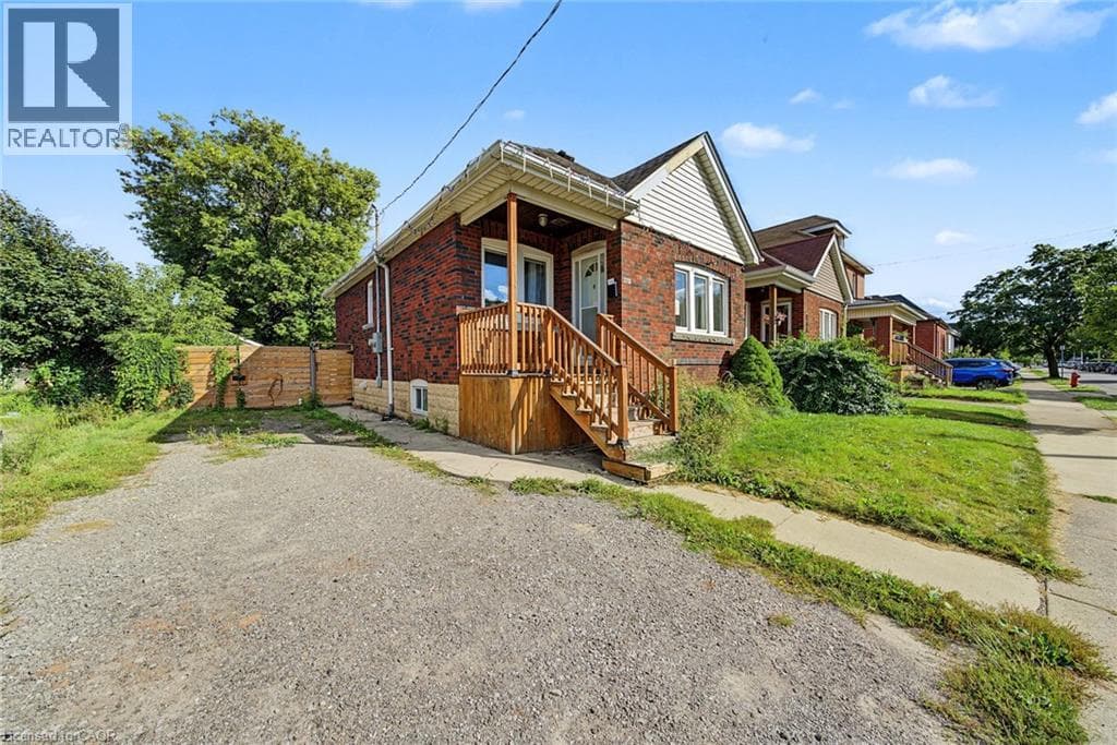 270 WEIR Street North