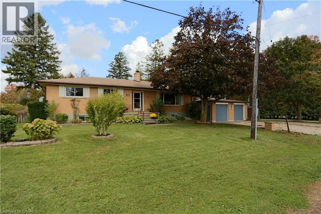 18 WALDAU Crescent