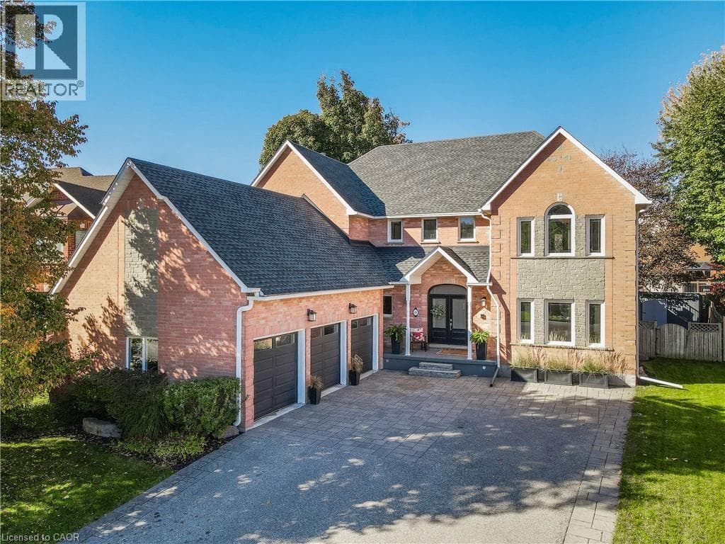 44 BREWSTER Place