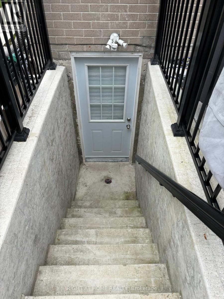 17 Hollis Court Unit Basement