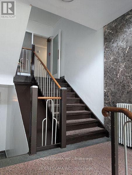 117 Cosburn Avenue Unit 202