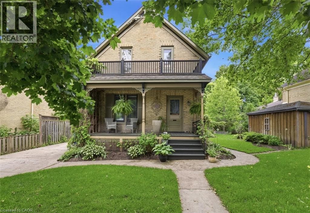 31 JOHN Street East