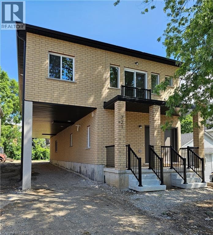 721 DOLPH Street North Unit 1