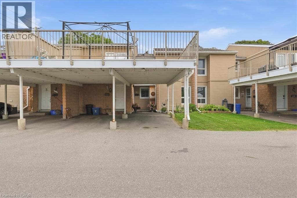 65 GLAMIS Road Unit 8