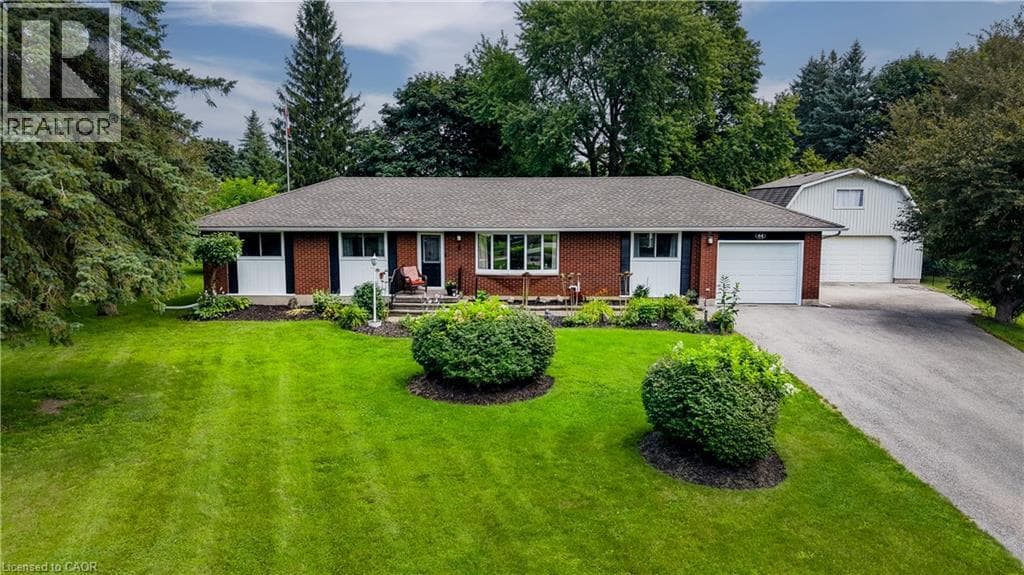 44 OAKWOOD Drive