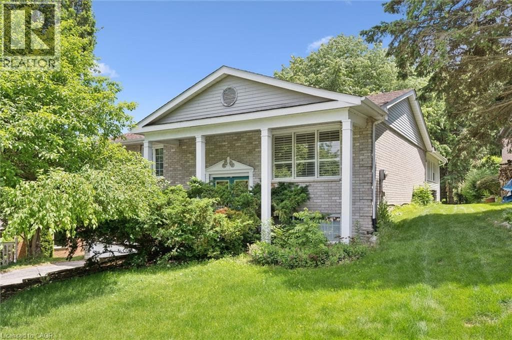 176 SANDFORD FLEMING Drive