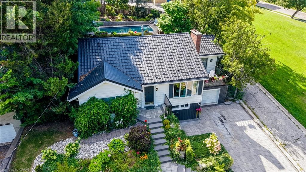 24 FOREST Road