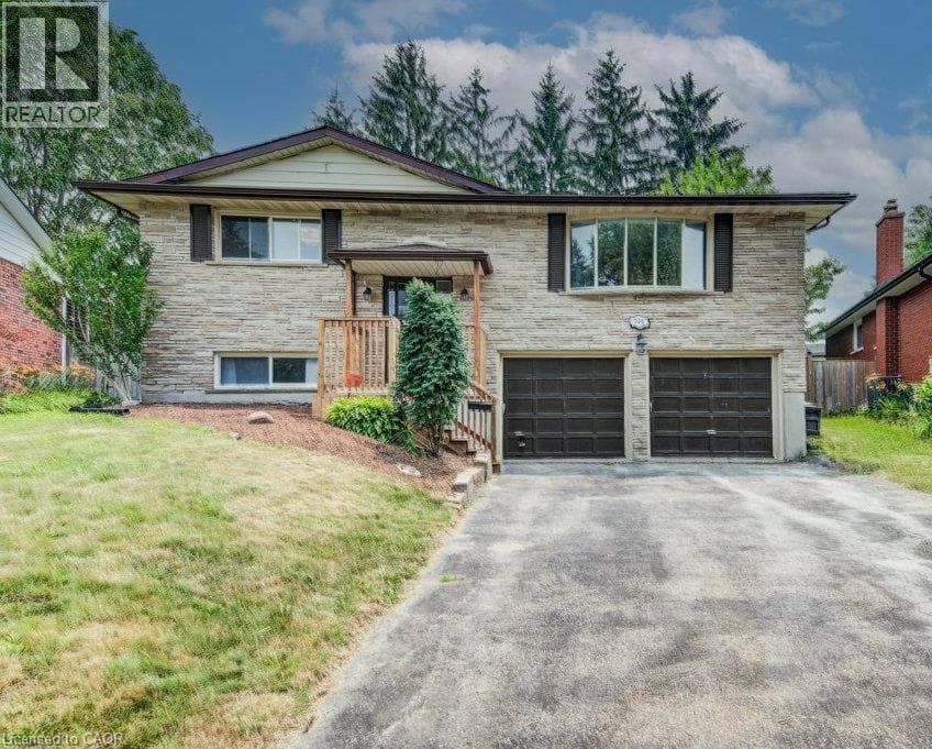 109 WHITE OAK Place