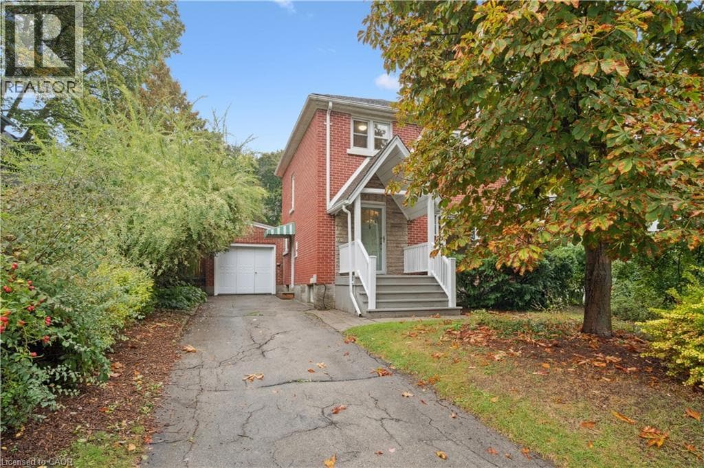 103 DUNBAR Road South