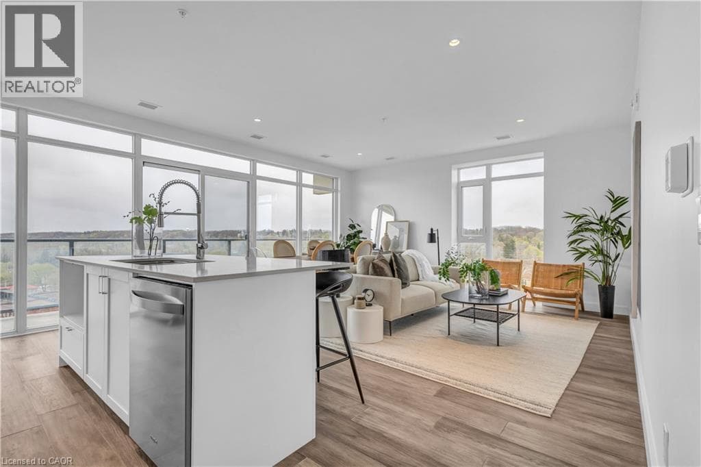 15 GLEBE Street Unit 1414