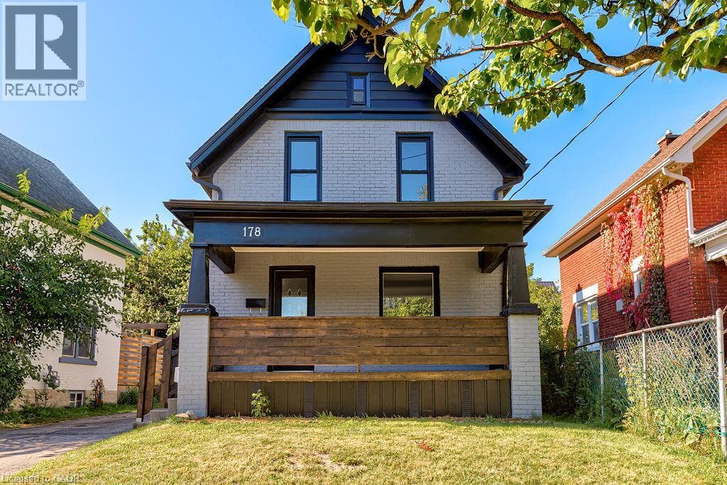 178 KENT Avenue