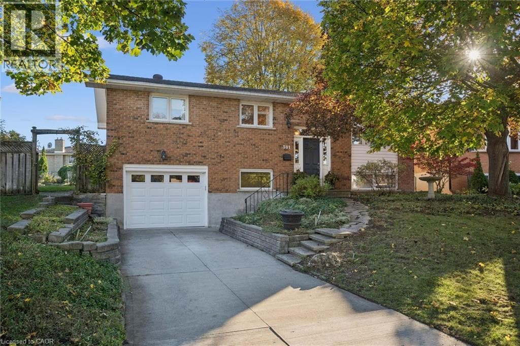 301 MARTINDALE Crescent